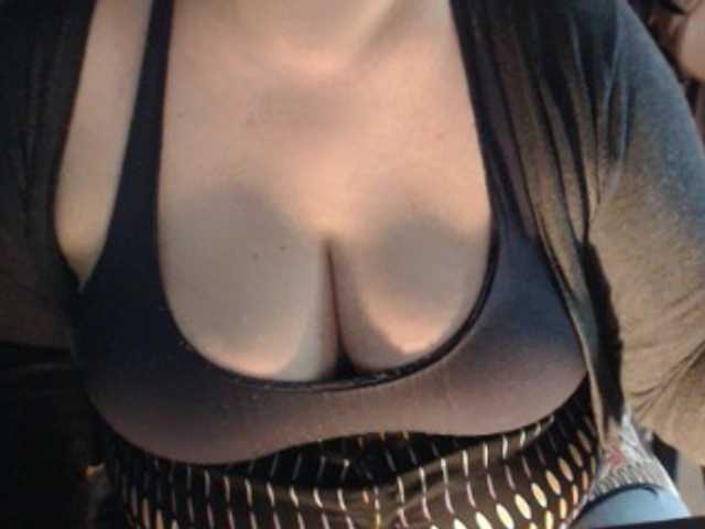 Фотографії mayalove4u lush its on ,15#tits 20 #ass 25 #pussy #lush on ,