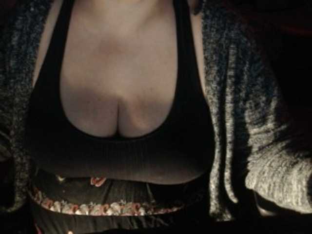 Фотографії mayalove4u lush its on ,15#tits 20 #ass 25 #pussy #lush on ,